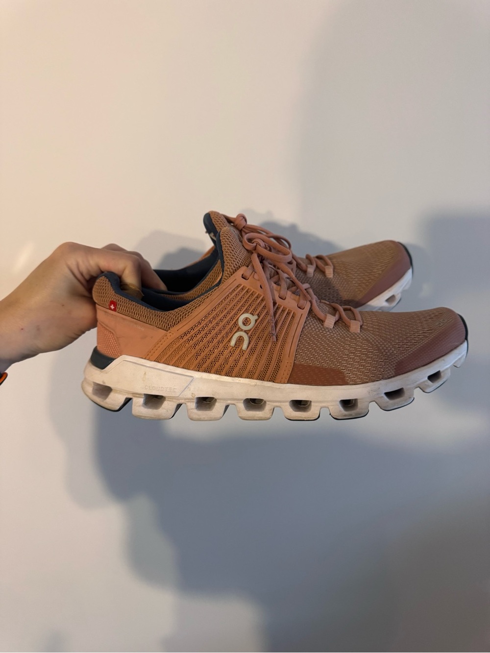 On cloud women 9.5